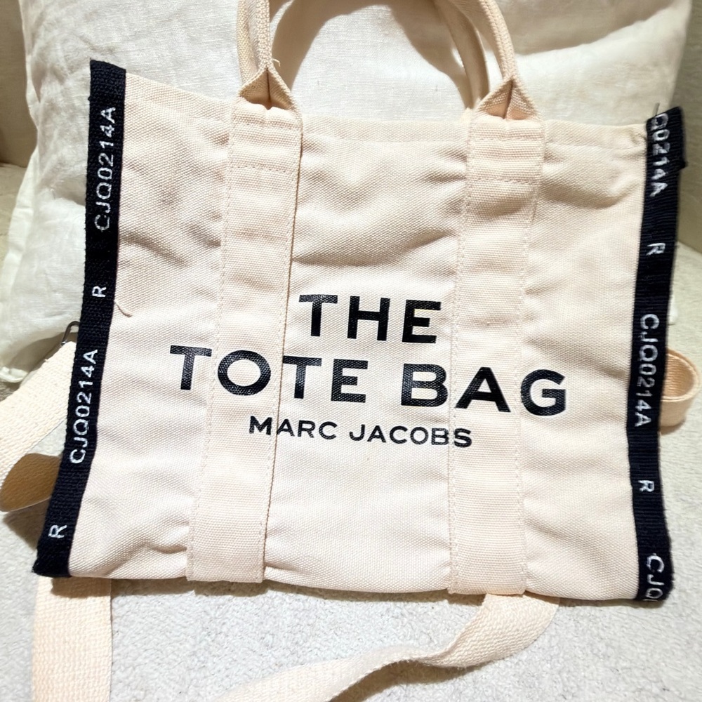 Marc Jacobs Beige Canvas Tote
